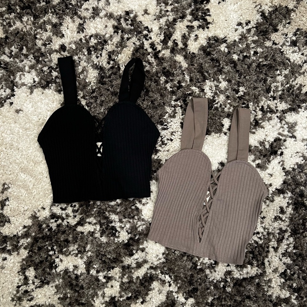 Silence + Noise Set of 2 Crop Tops NWT